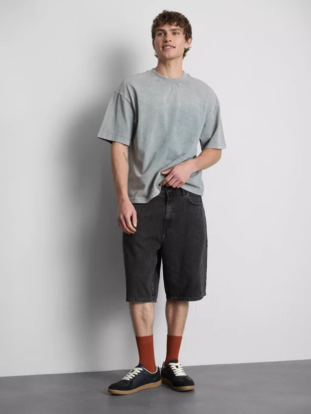 Avslappnade jeansshorts