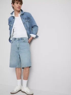 Avslappnade jeansshorts