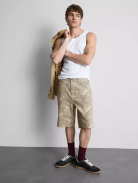 Avslappnade jeansshorts