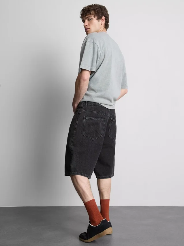 Avslappnade jeansshorts