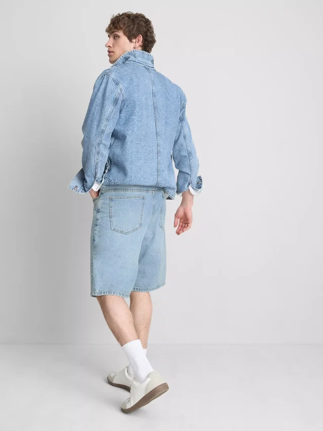 Avslappnade jeansshorts
