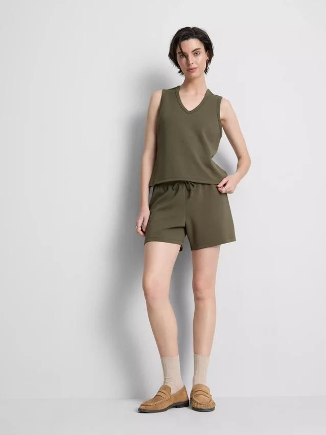 Avslappnade shorts i modalblandning