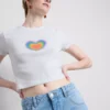 Baby-T-shirt med stolthetshjärta i bomullsrik blandning