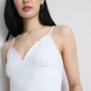 Babydoll-linne med V-ringning