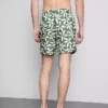 Badshorts med blommönster och dragsko
