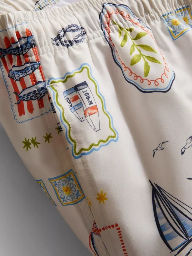 Badshorts med motiv
