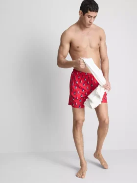 Badshorts med segelbåtsmotiv