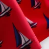Badshorts med segelbåtsmotiv