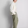 Baggy-chinos med medelhög midja