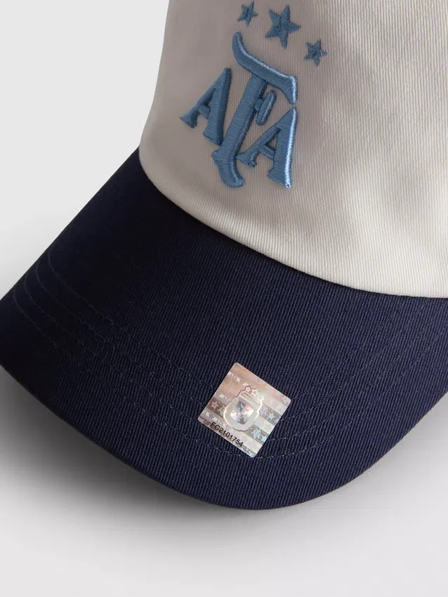 Baseballkeps med fotbollsmotiv från Argentina