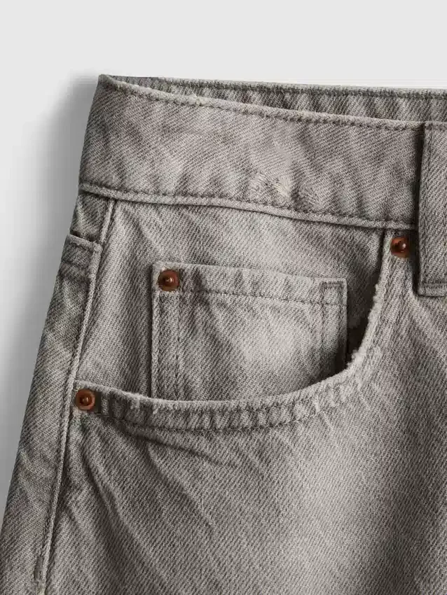 Bermudashorts i denim med råkant
