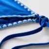 Bikinibotten med knytband i sidorna och sömdetaljer