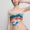 Bikinitopp med bandana och landskapsmönster