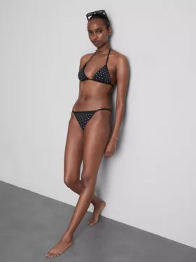 Bikinitopp med triangulära strassdetaljer