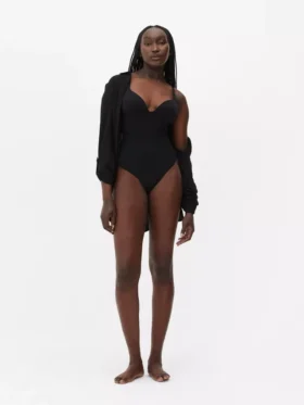 Bodysuit med kupad string