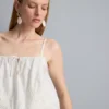 Broderad, kort cami-top i bomull