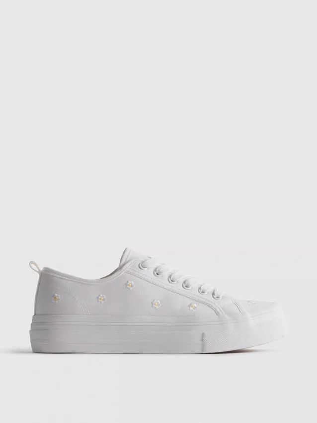 Broderade Daisy-Sneakers