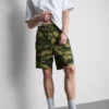 Camo-shorts i nät
