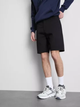 Chinoshorts med hög bomullsandel