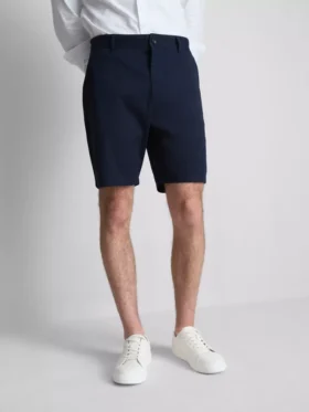 Chinoshorts med hög bomullsandel