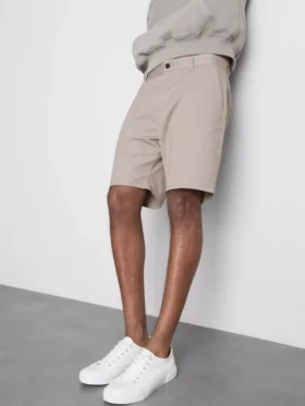 Chinoshorts med hög bomullsandel