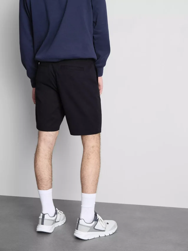 Chinoshorts med hög bomullsandel