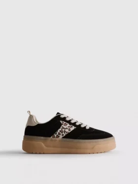 Chunky sneakers med leopardmönster och gummisula