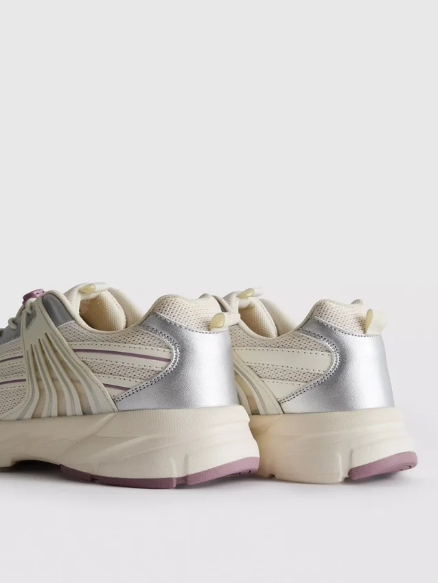 Chunky sneakers med spänne