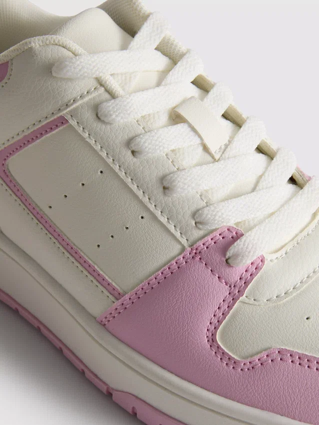 Court-sneakers med färgblock