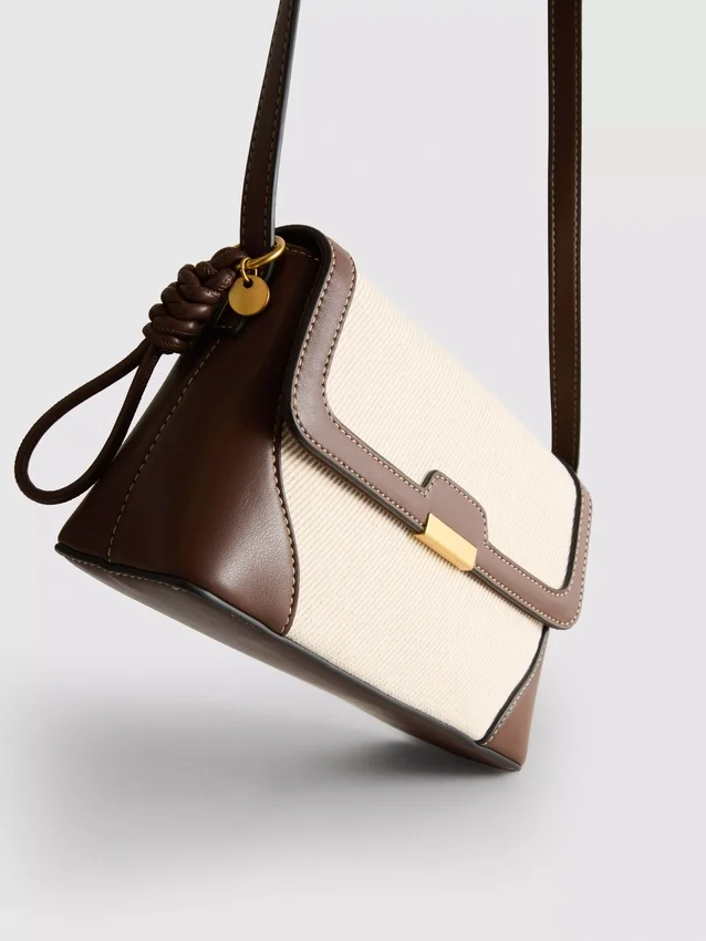 Crossbody-väska i konstläder