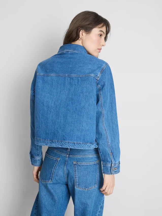 Denimjacka med påsydda fickor i bomull
