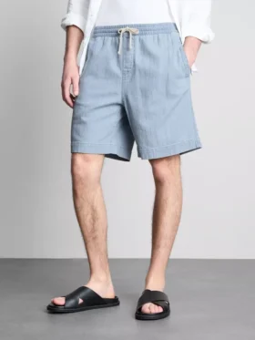 Denimshorts med struktur och dragsko
