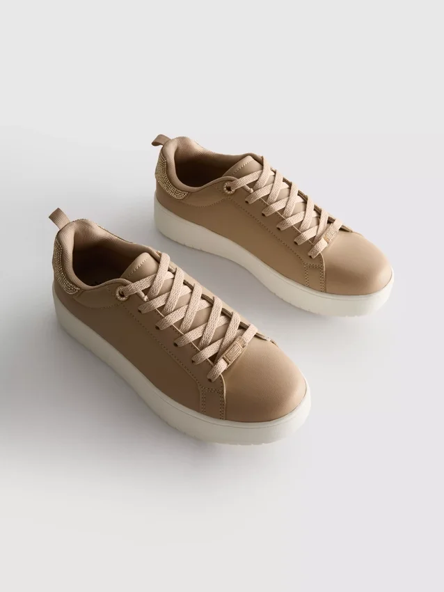 Diamanta låga sneakers