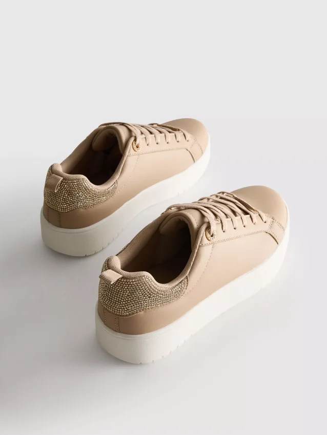 Diamanta låga sneakers