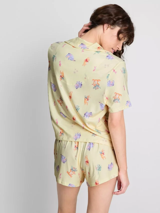 Disneys Nalle Puh-pyjamasar med korta shorts i boyfriend-stil