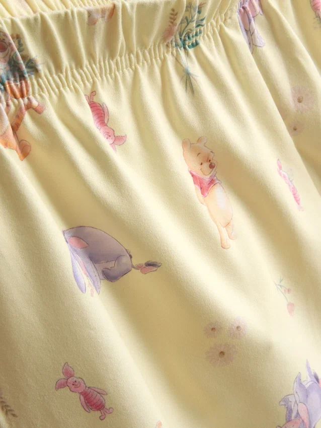 Disneys Nalle Puh-pyjamasar med korta shorts i boyfriend-stil