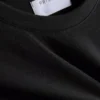 En T-shirt med normal passform, korta ärmar och rund halsringning