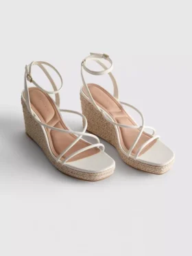 Espadriller med remmar och kilklack