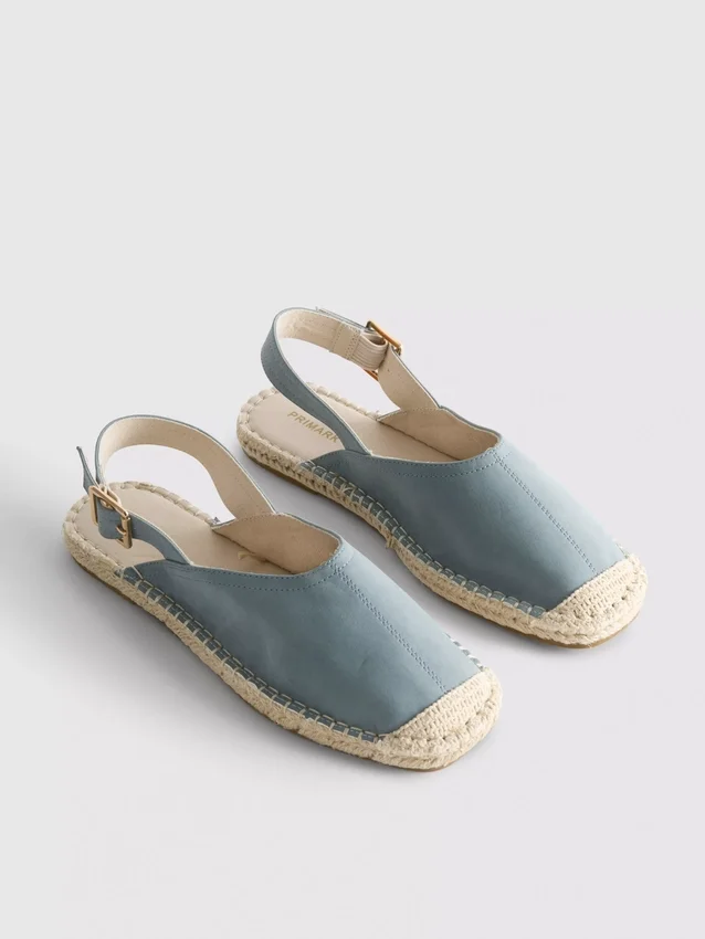 Espadriller med spänne bak