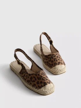 Espadriller med spänne bak