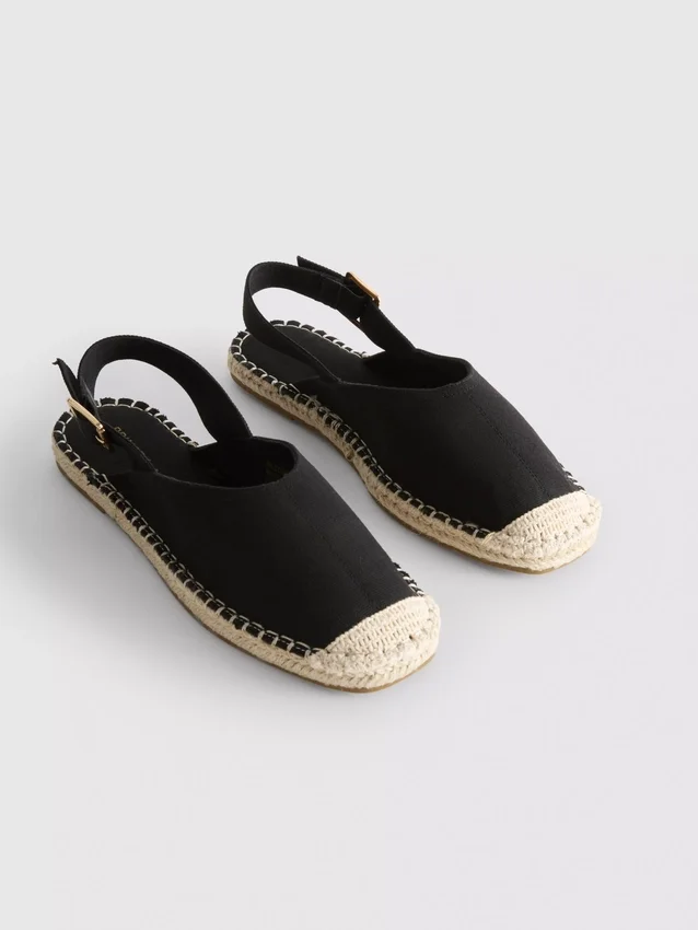 Espadriller med spänne bak