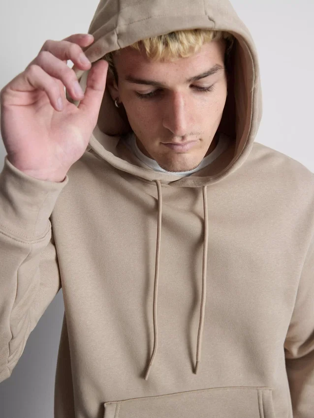 Essential-hoodie med dragsko