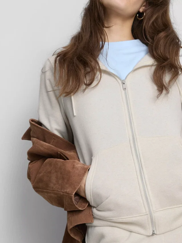 Essential hoodie med genomgående dragkedja