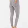 Essential skinny jeans med medelhög midja | normal