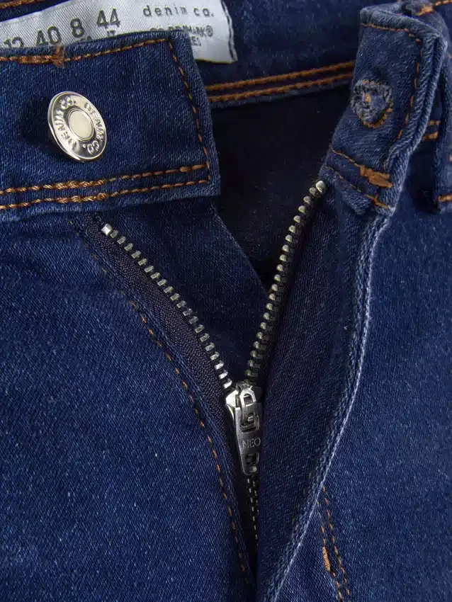 Essential skinny jeans med medelhög midja | normal
