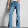 Flared-jeans i bomullsdenim med medelhög midja