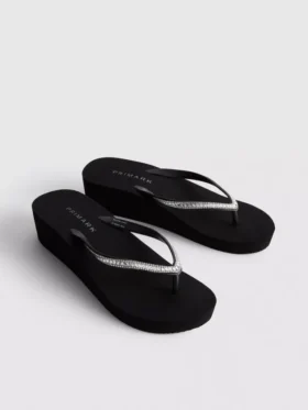 Flip-flops med strass och kilklack