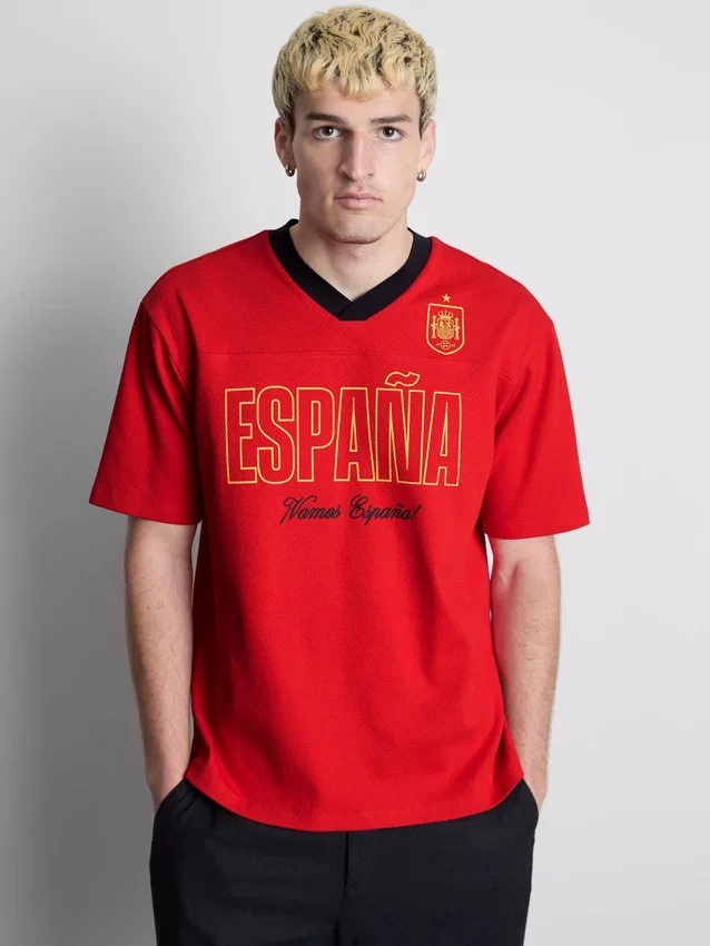 Fotbollskjorta med Spanien-motiv