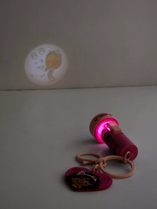 Gabby’s Dollhouse-leksak med projektionsficklampa