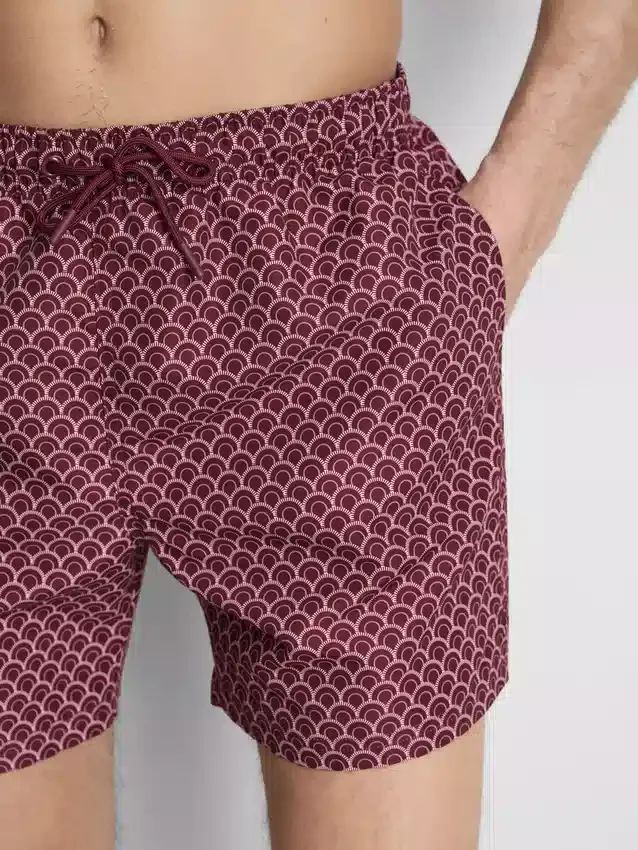 Geometriska badshorts med dragsko